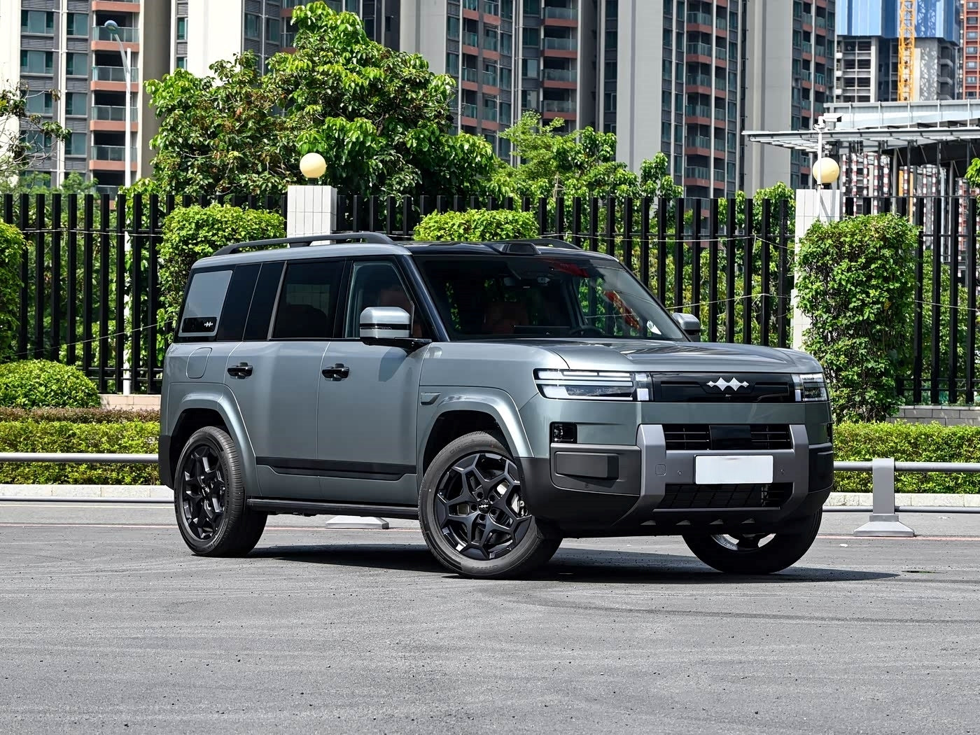 BYD FangChengBao Titanium 7 2025 Model 135KM 2WD Pro Version