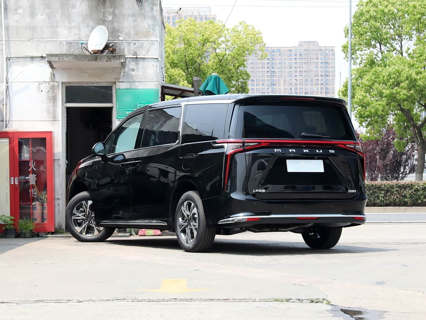 SAIC Maxus G90 2025 Model 2.0T Luxury 7 - Seat Version