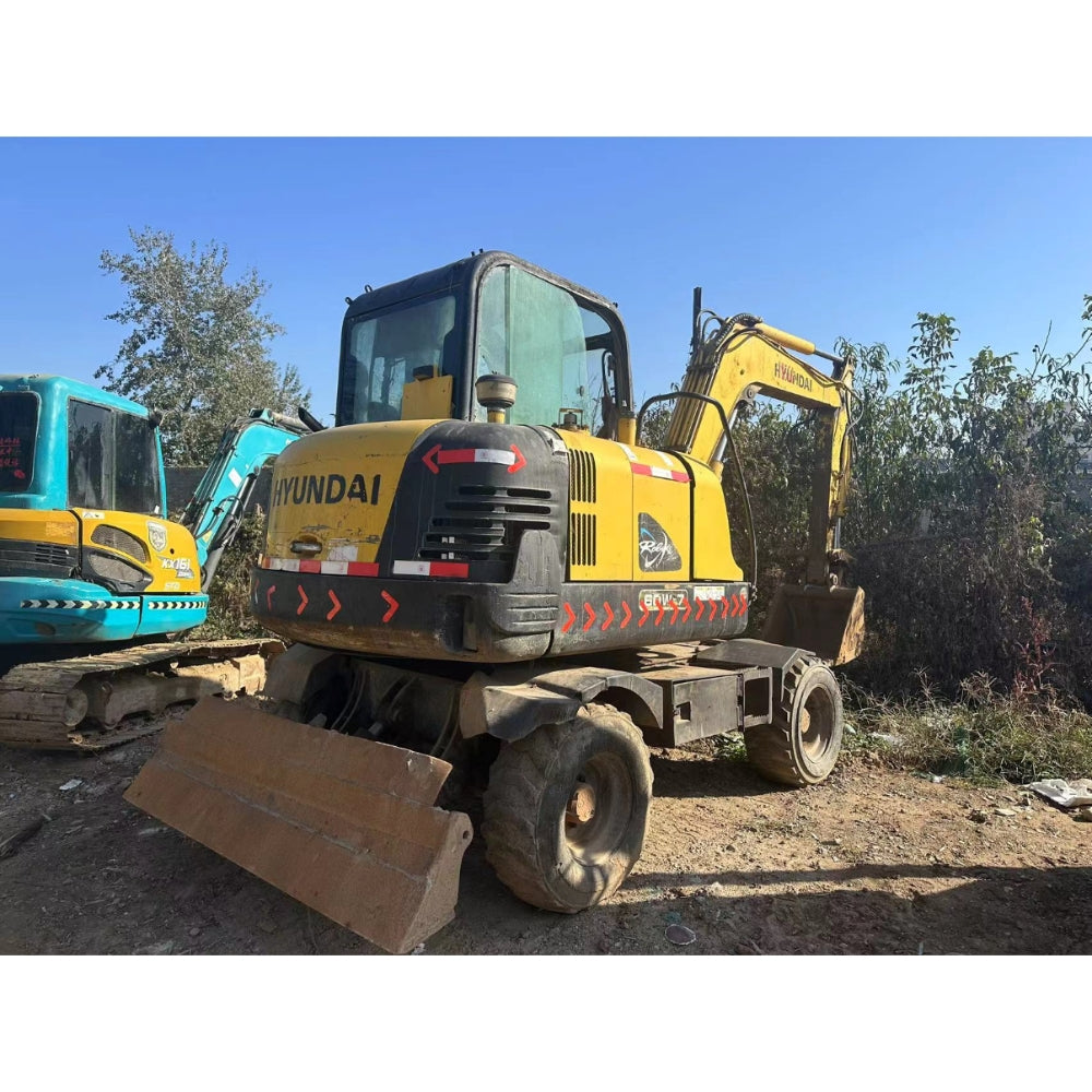 USED HYUNDAI 60W-7 WHEEL EXCAVATOR