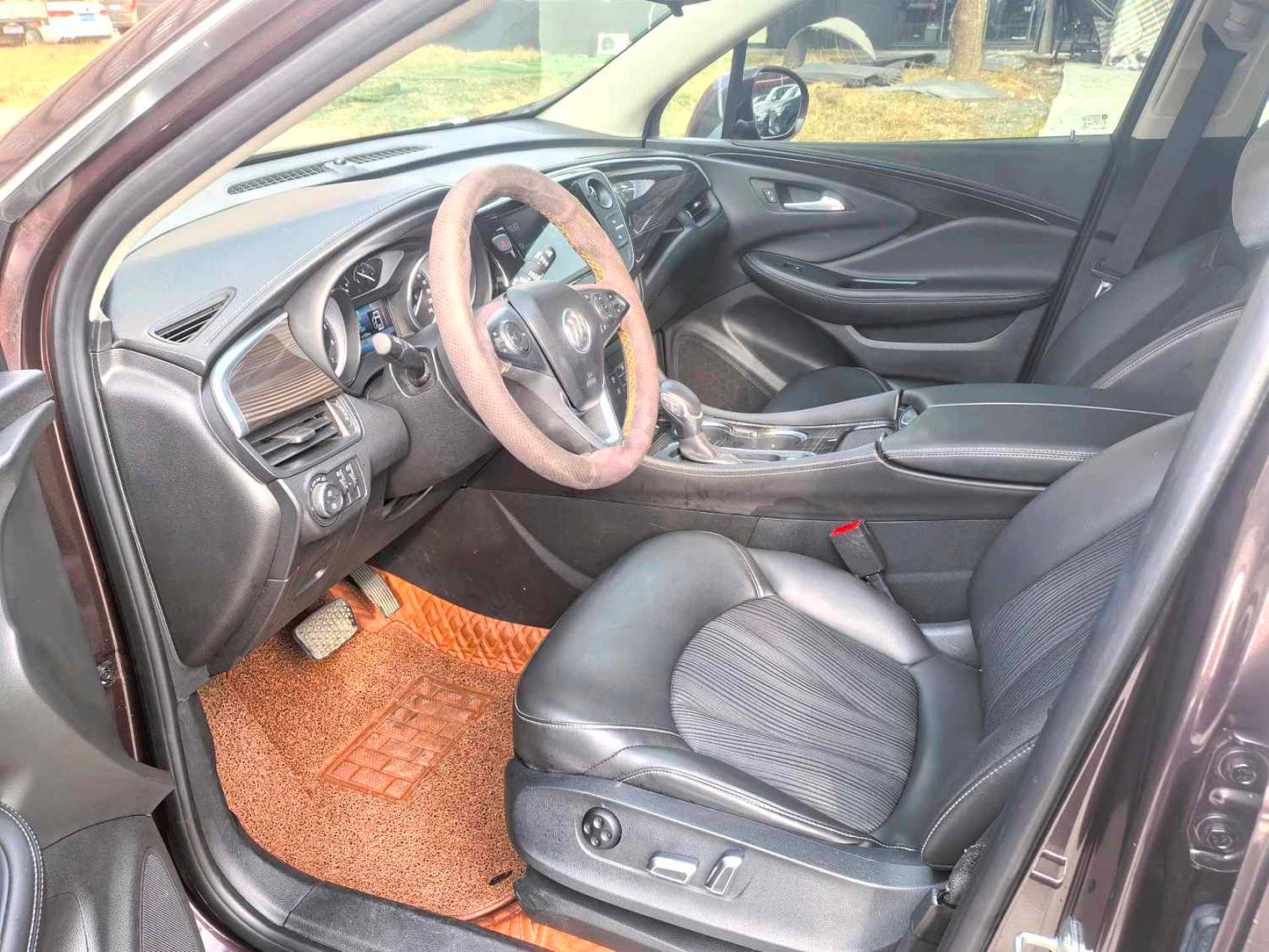 Used Buick Envision 2019 1.5T 20T 2WD Leading Edition side view for China car export