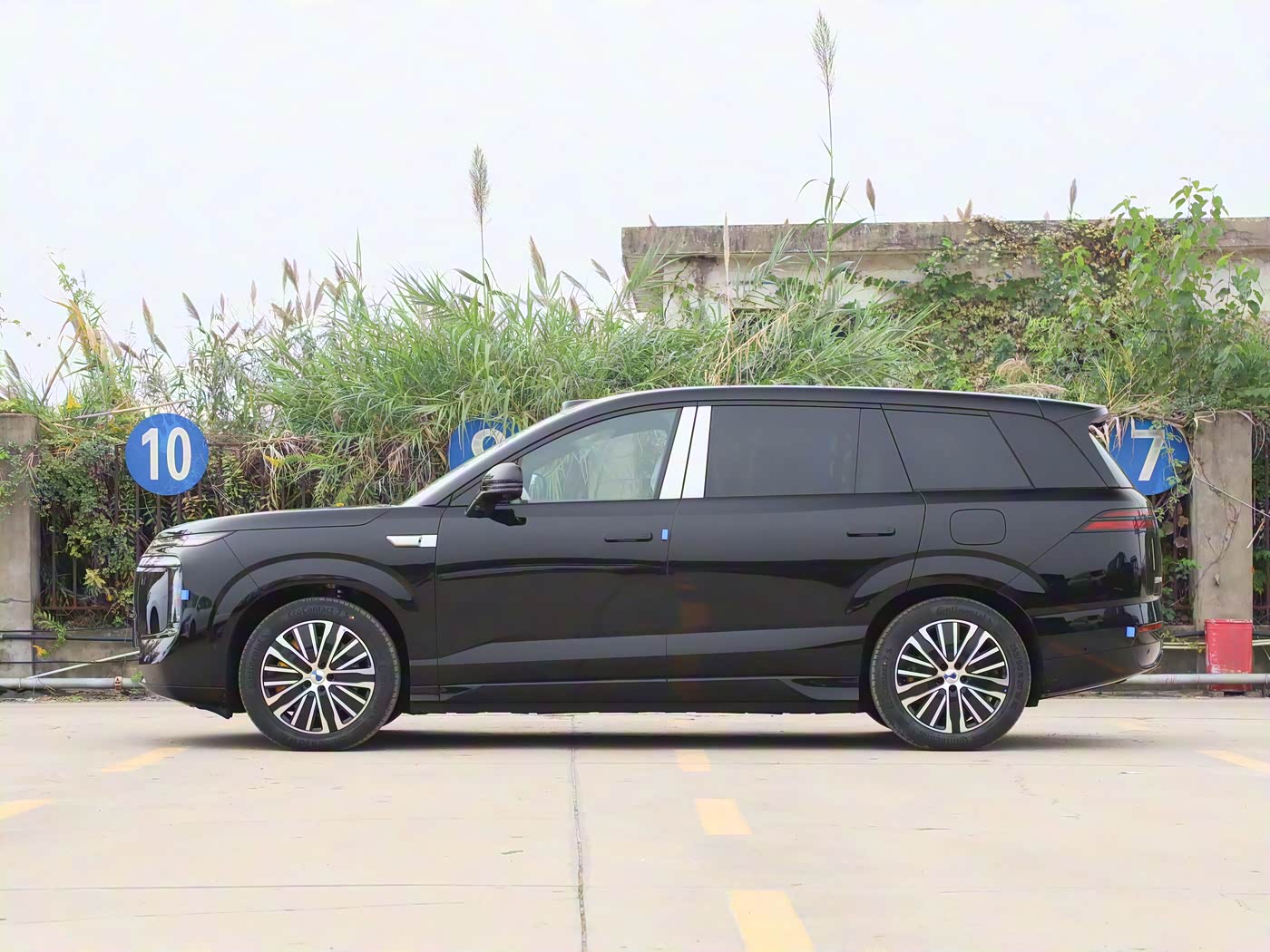 Denza 2025 N8L Premium Trim