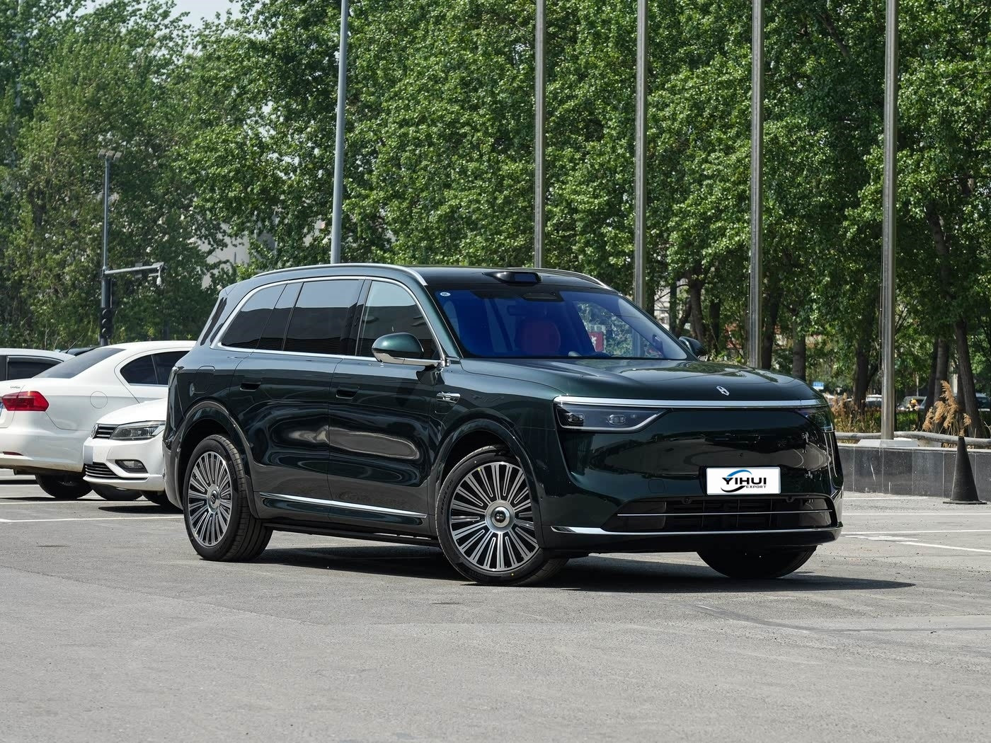 HIMA Aito M8 2025 Extended-Range Max Version (37kWh, 6-Seater)