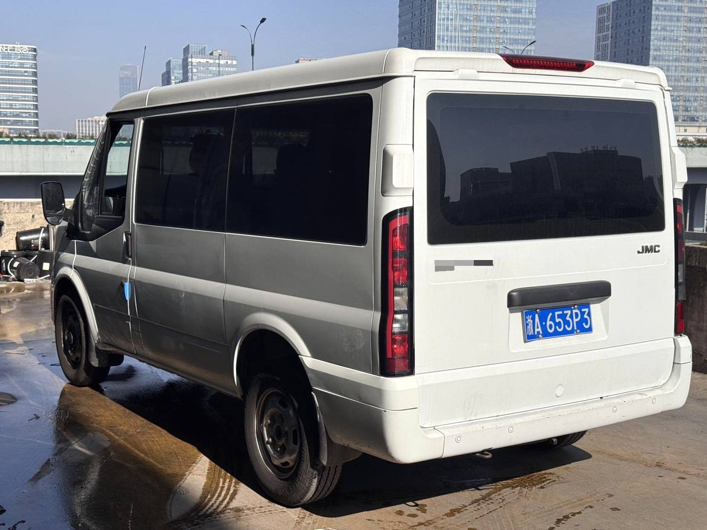 Used JMC Fushun 2022 2.0T Diesel Multi-Purpose Passenger Vehicle Short Wheelbase Low Roof 6-seat (JX4D20A6H) Manual