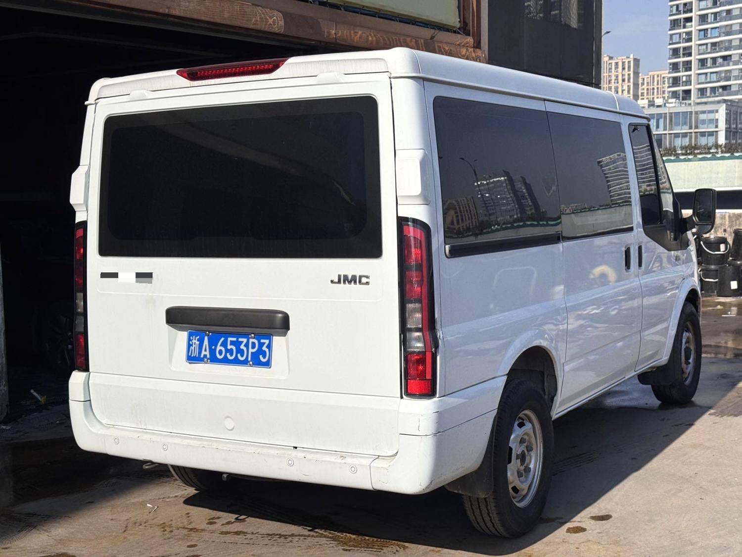 Used JMC Fushun 2022 2.0T Diesel Multi-Purpose Passenger Vehicle Short Wheelbase Low Roof 6-seat (JX4D20A6H) Manual
