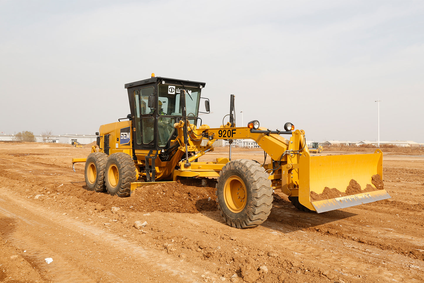 SEM 920F MOTOR GRADER