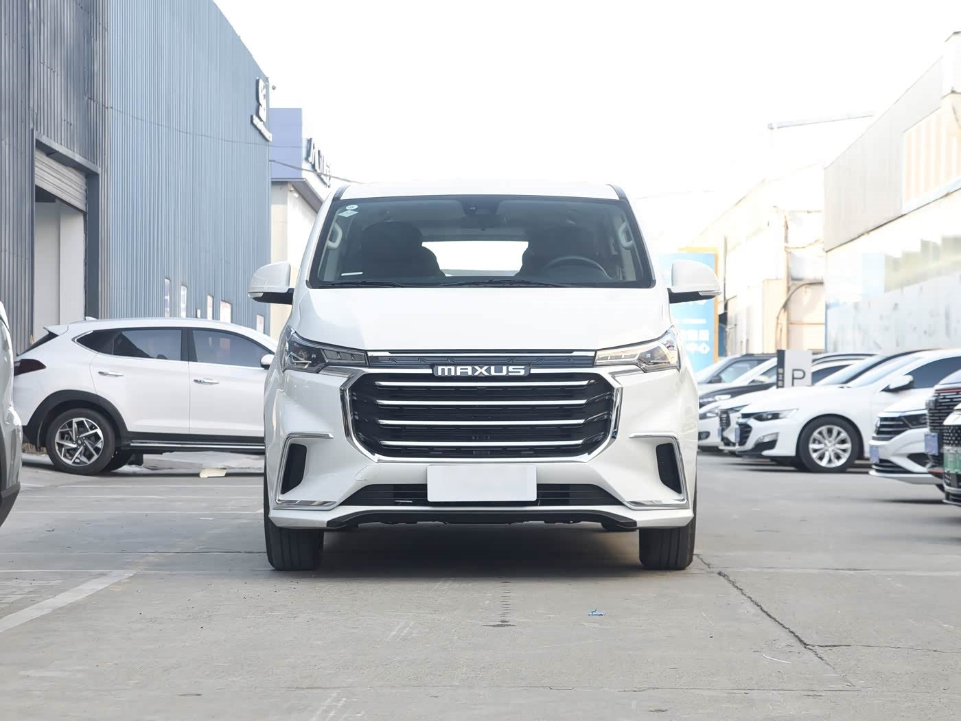 Saic Maxus 2025 G10 2.0L Manual Value Edition (Gasoline, 7-Seater）