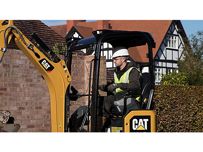 CAT 301.7 EXCAVATOR