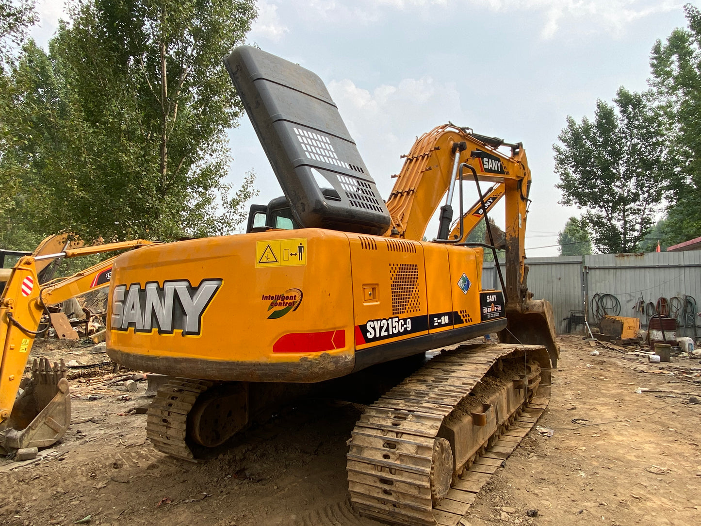 USED SANY SY215C-9 EXCAVATOR