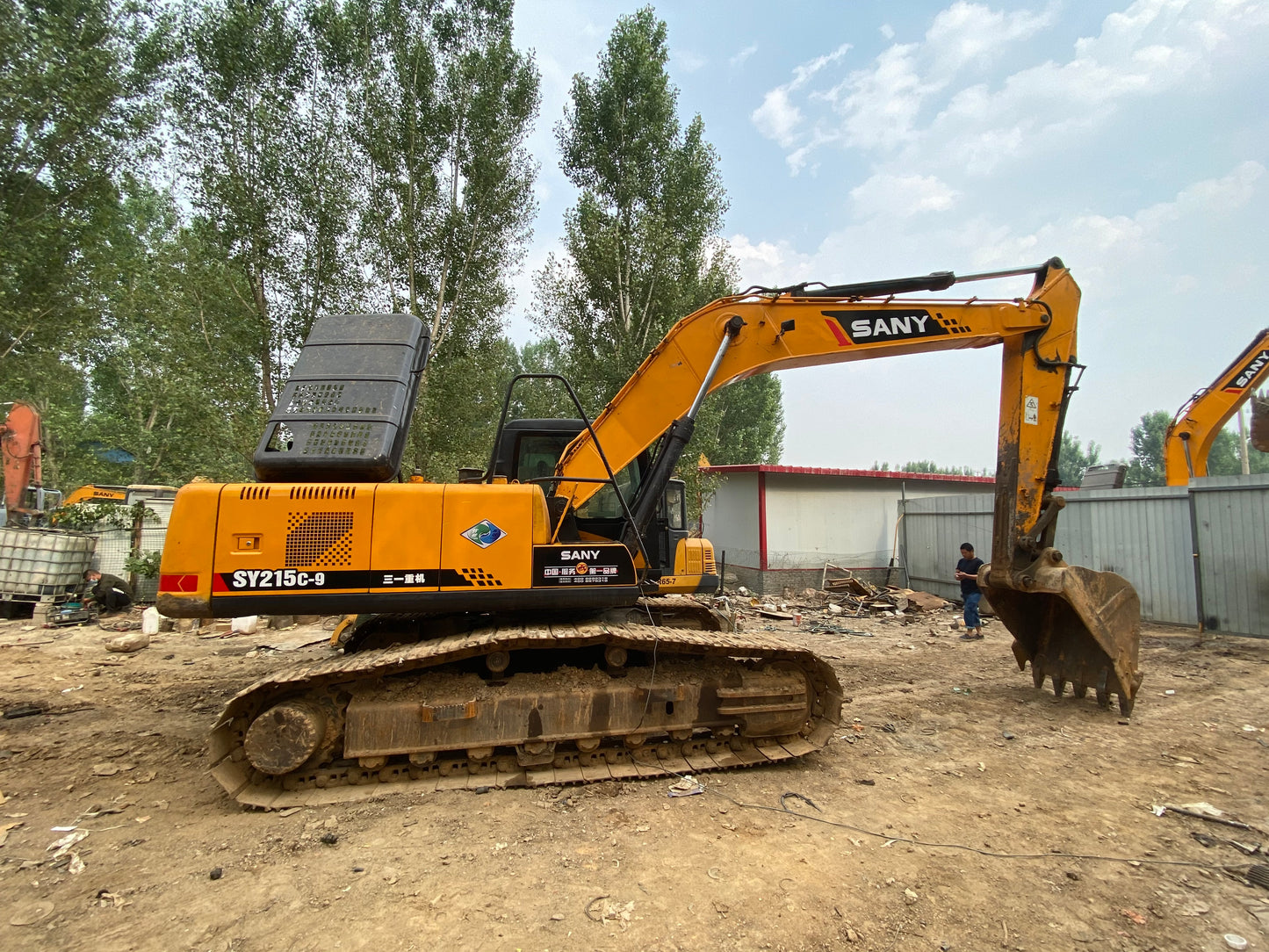 USED SANY SY215C-9 EXCAVATOR