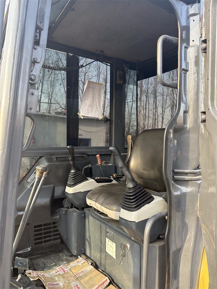 USED KOMATSU PC35 EXCAVATOR