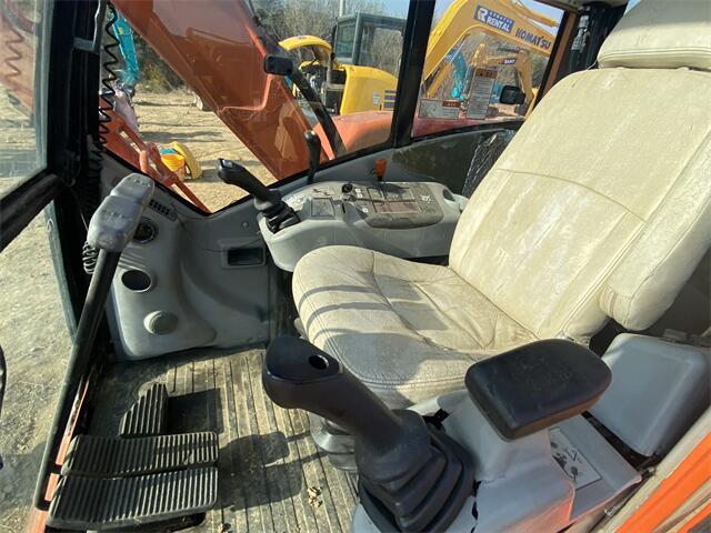 USED DOOSAN DH70-7 EXCAVATOR