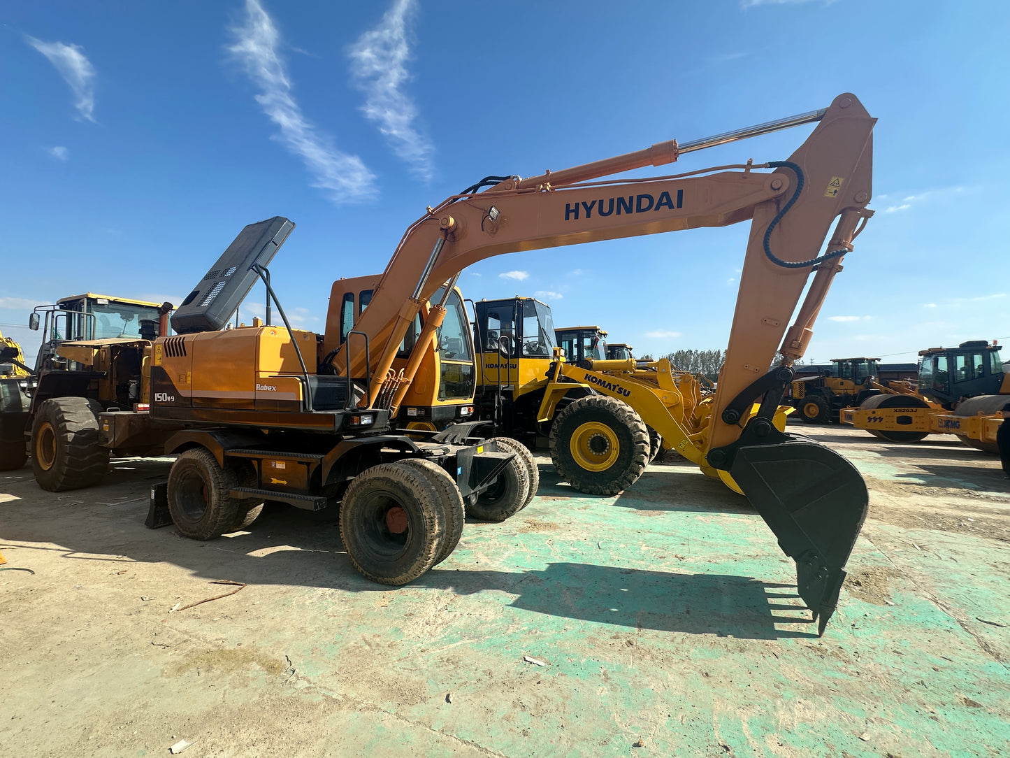 USED HYUNDAI 150W-9 WHEEL EXCAVATOR