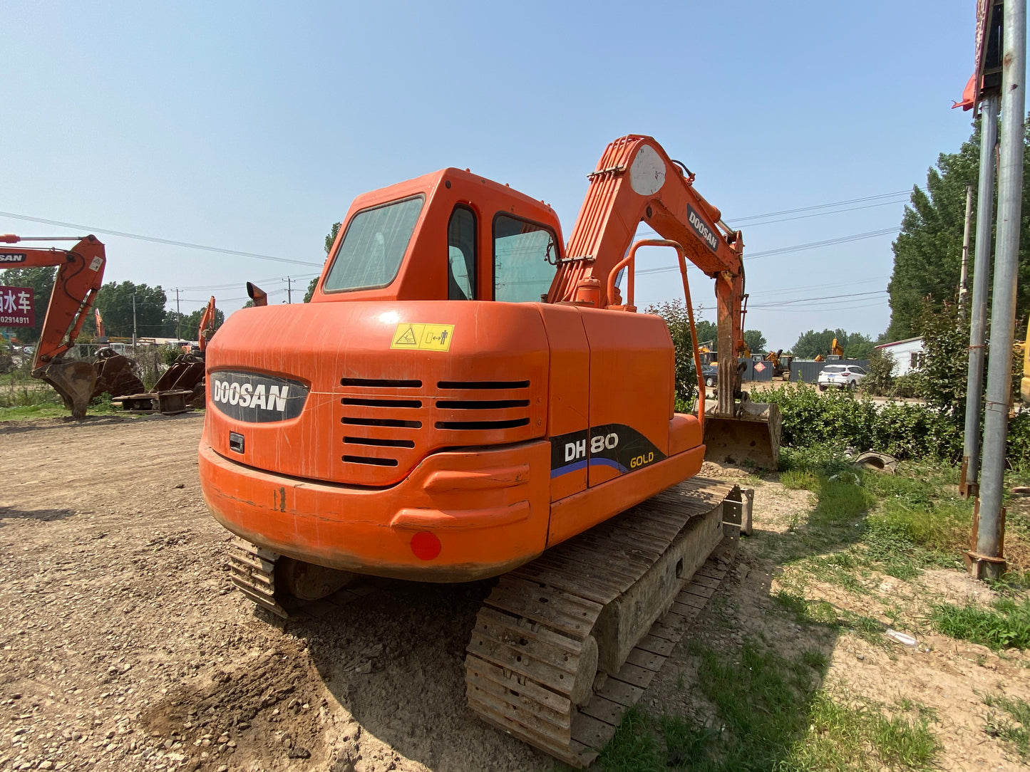 USED DOOSAN DH80 EXCAVATOR