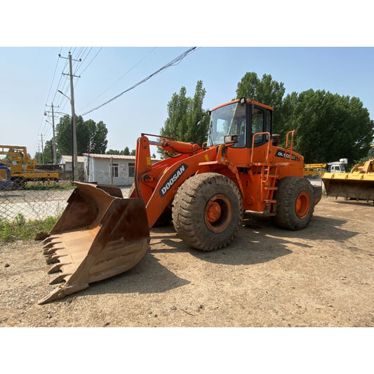 USED DOOSAN DL503 LOADER