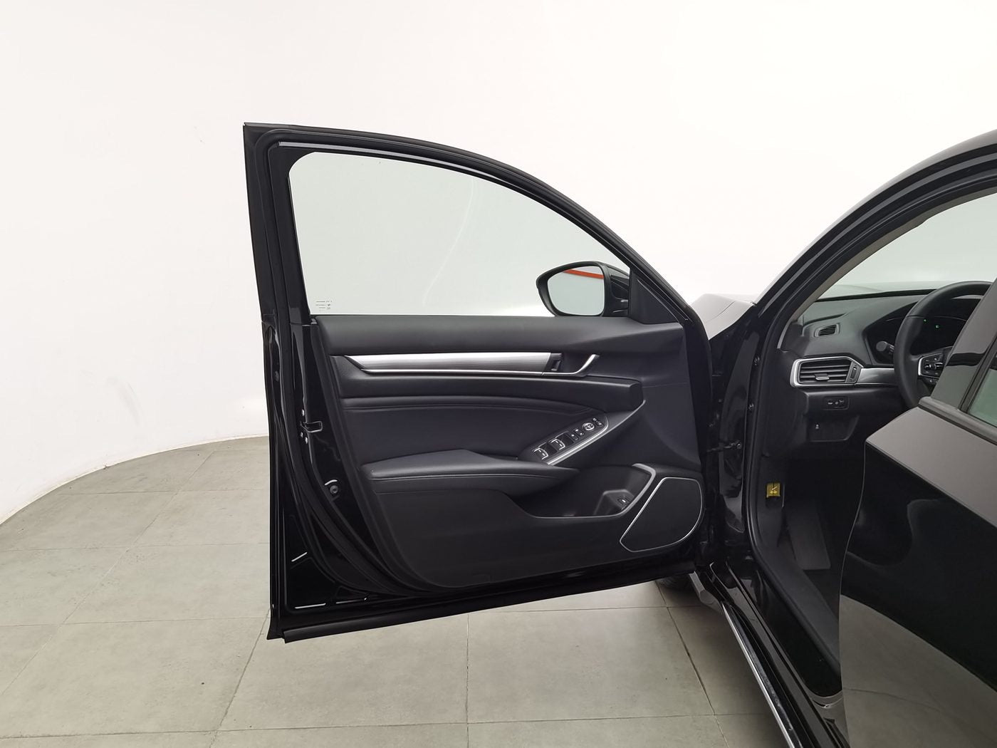 Used Honda Accord 2022 1.5T 260TURBO CVT Luxury Edition rear view for China car export