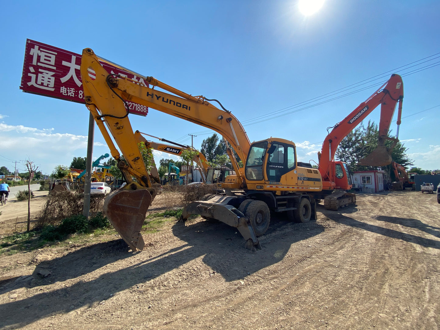 USED HYUNDAI R210W-7 WHEEL EXCAVATOR