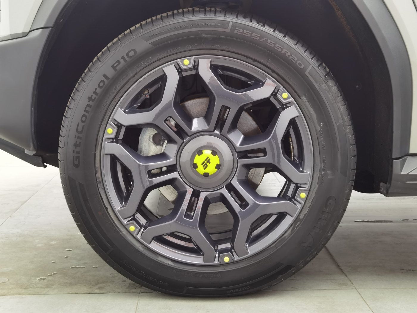Used Jetour Traveler C-DM 2024 1.5TC-DM 208KM Mountain Edition Plug-in Hybrid side view for China car export