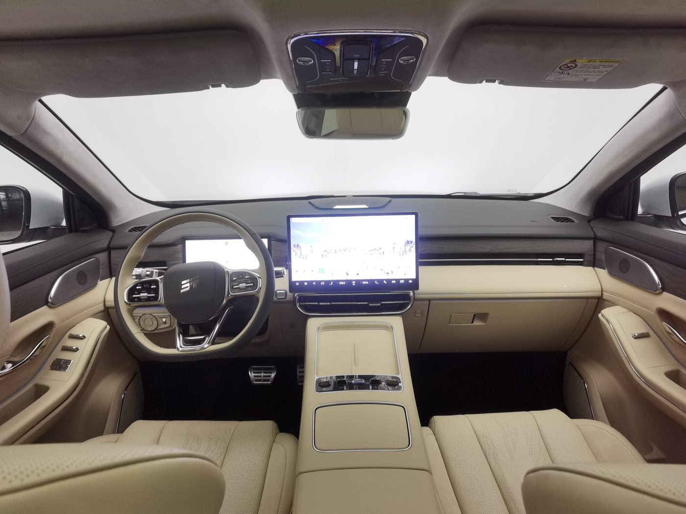 Used Jetour Shanhai L9 2025 1.5TD 2DHT Flagship 6-seater Plug-in Hybrid cargo space for China car export