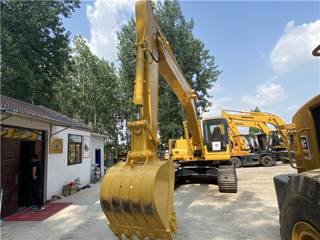 USED KOMATSU PC220-7 EXCAVATOR