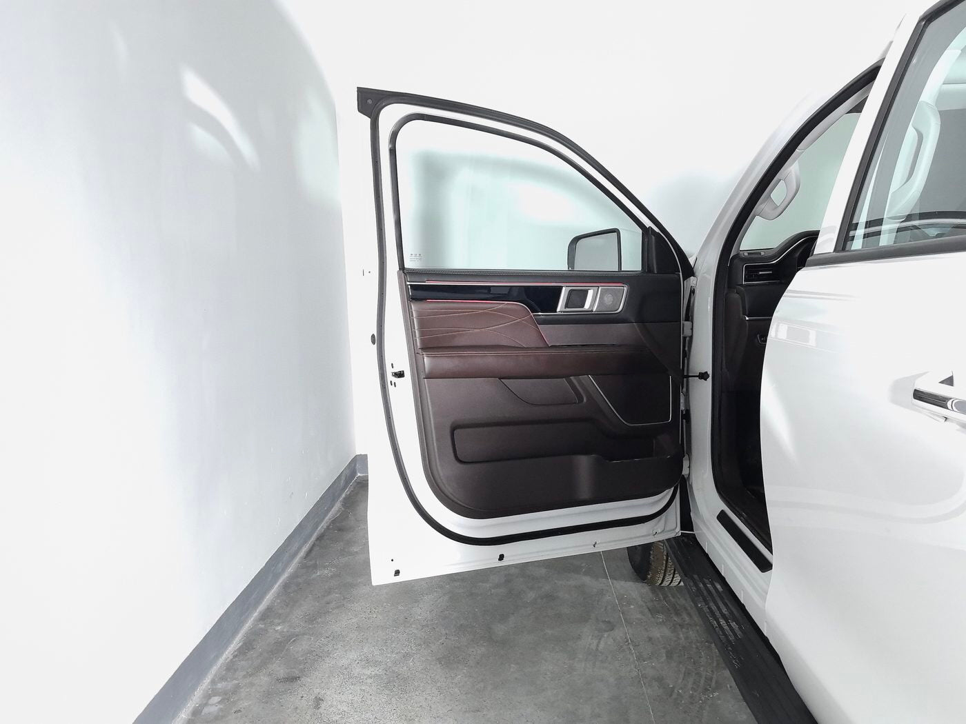 Used Foton Mars 7, 2023 Model, 2.0T Diesel 4F20TC17 + 48V Mild Hybrid, Long Wheelbase Elite Edition, 4-door 5-seat Pickup.