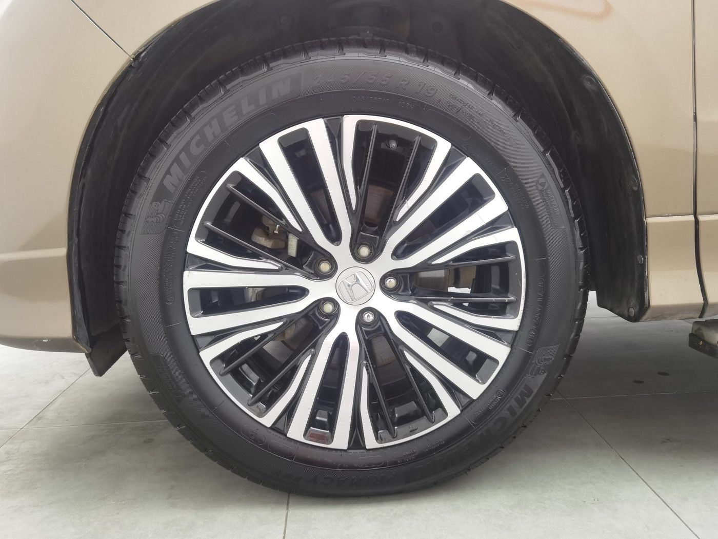Used Honda Breeze 2023 1.5T 240TURBO Luxury Edition 5-seat FWD side view for China car export