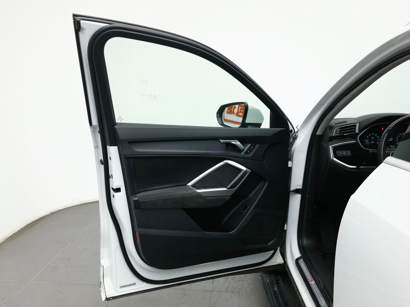 Used Audi Q3 2019 1.4T 35TFSI Dynamic Edition front view for China car export