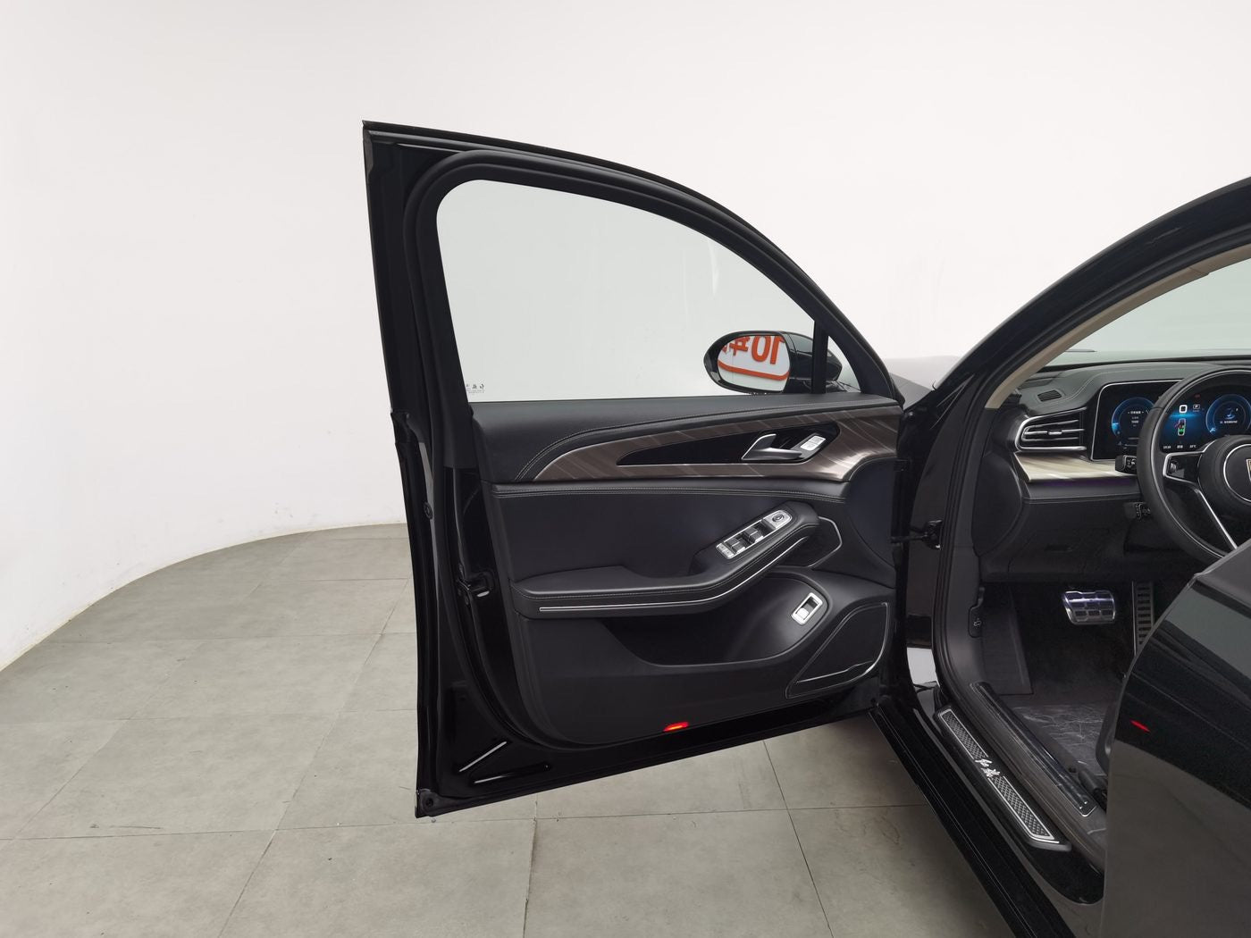 Used Hongqi 2022 H9 2.0T Intelligent Connected Flagship Enjoyment Edition interior photo for China car export