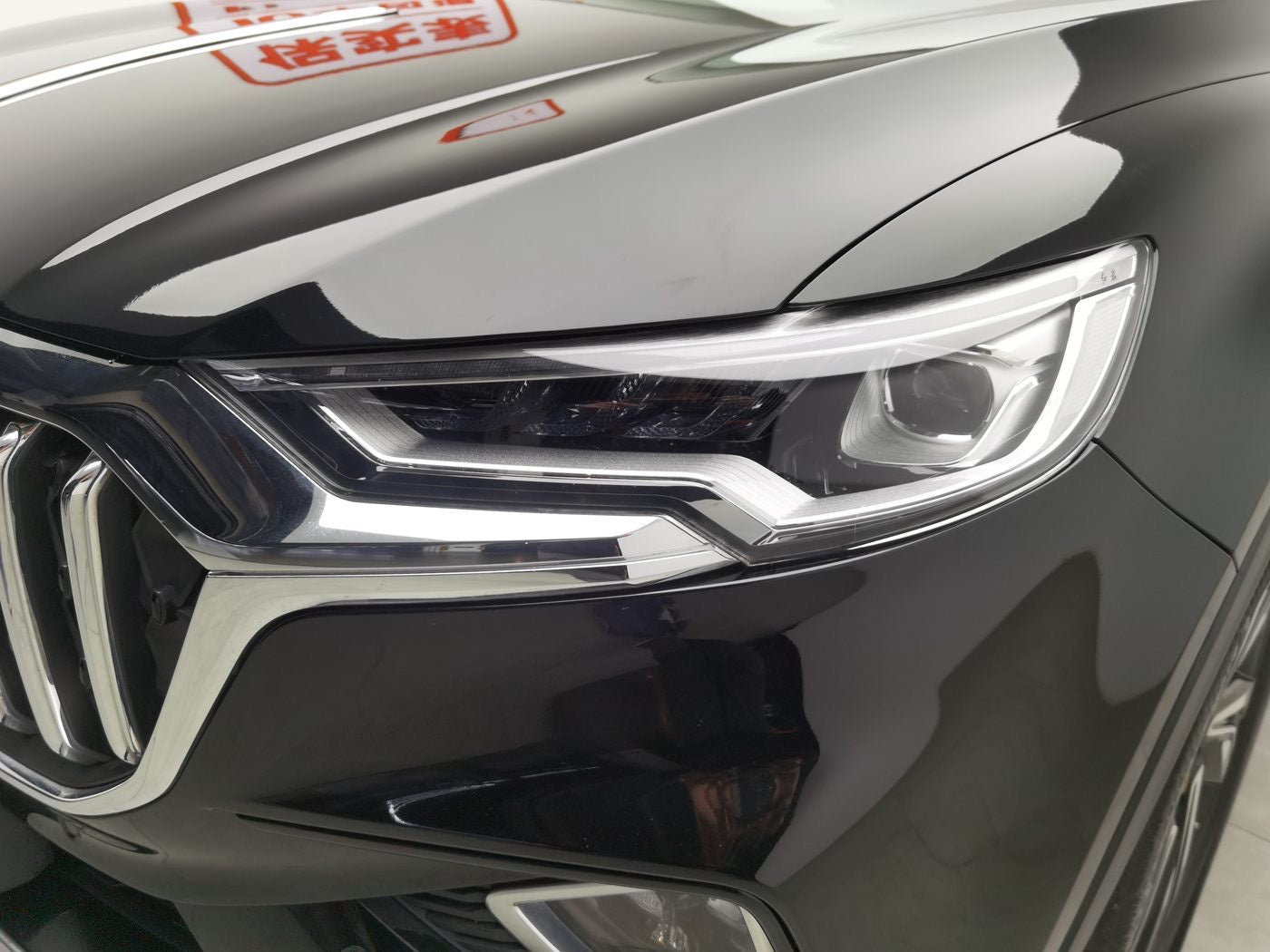 Used Hongqi 2022 HS5 2.0T Intelligent Connected Flagship Enjoyment Edition front view for China car export