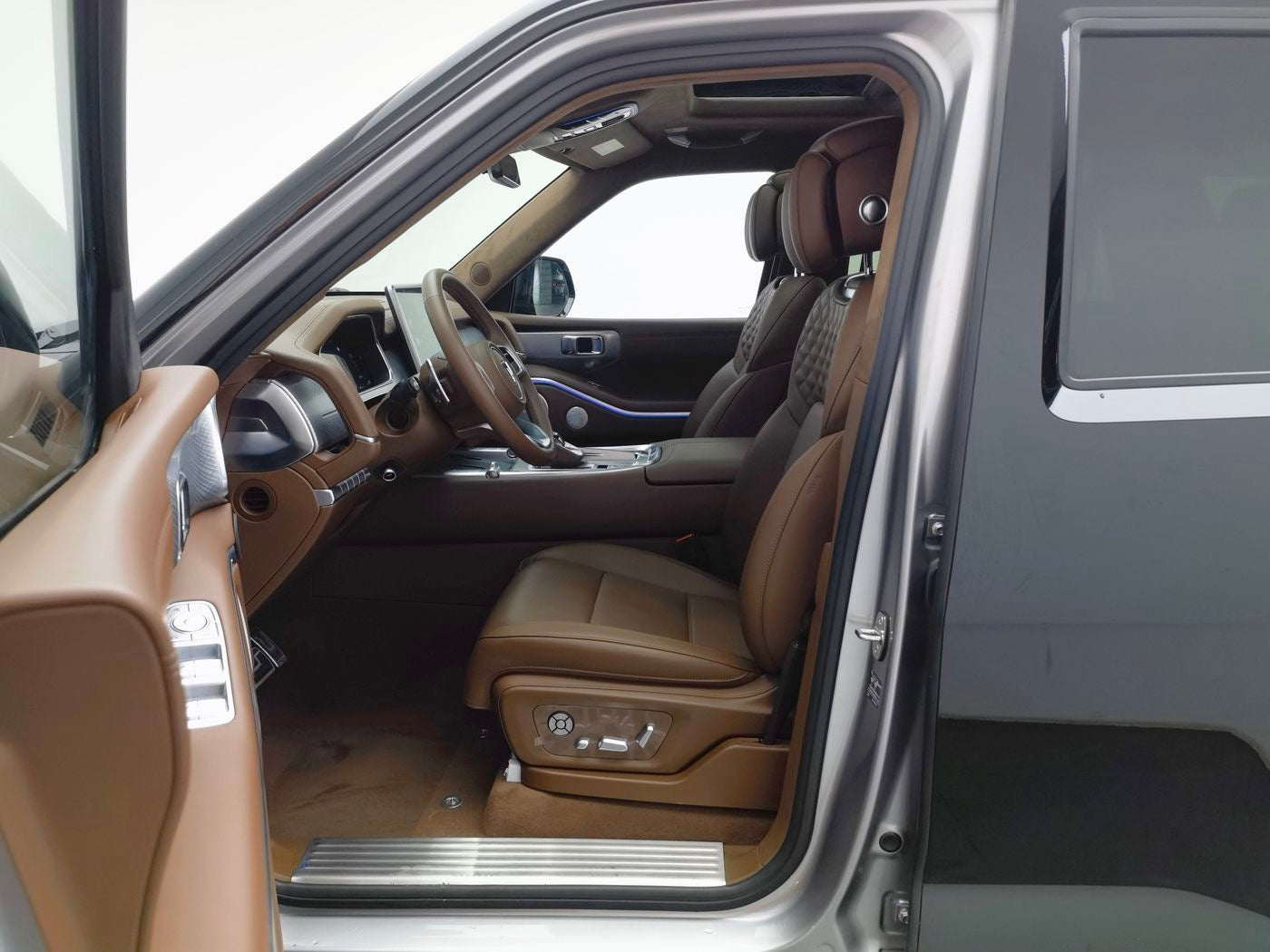 Used 2024 Tank 700 New Energy 3.0T Hi4-T Ultimate Edition Plug-in Hybrid dashboard view for China car export