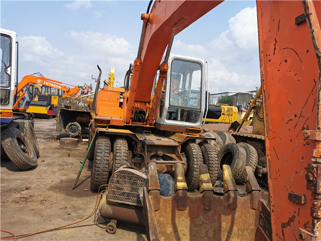 USED HITACHI EX160WD EXCAVATOR