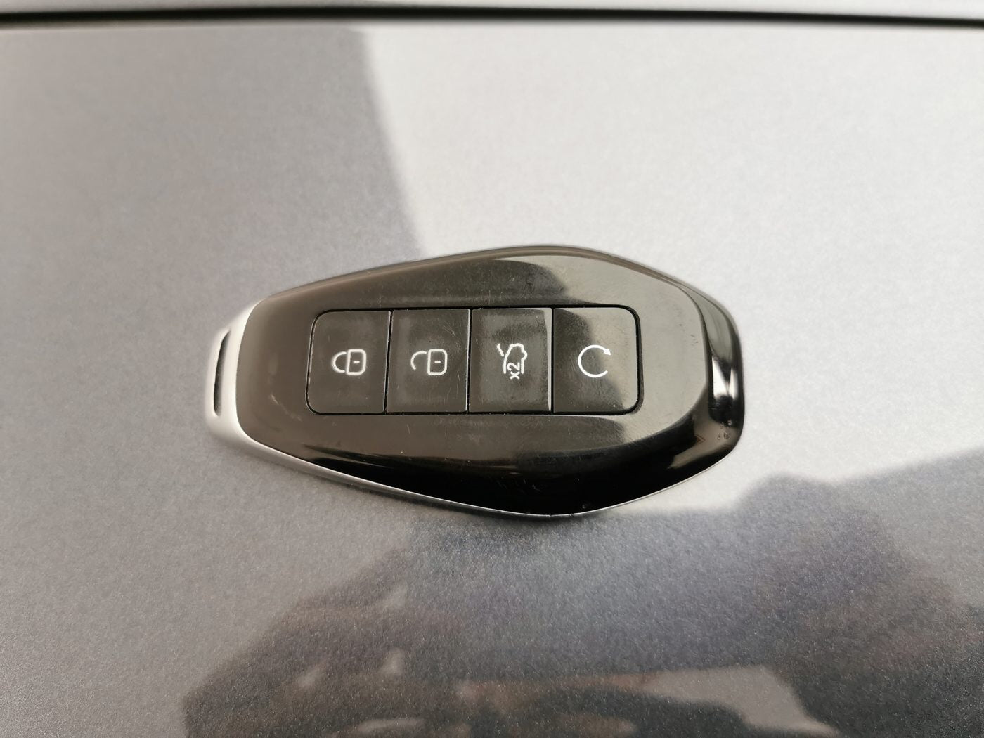 Used Denza Z9 2024 Model 2.0T 1100km Max Version 4WD Plug-in Hybrid interior photo for China car export