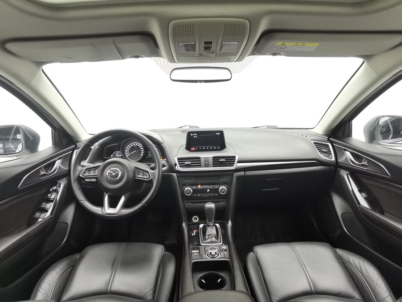 Used Mazda 3 Axela 2017 4-door 2.0L Automatic Premium Trim interior photo for China car export