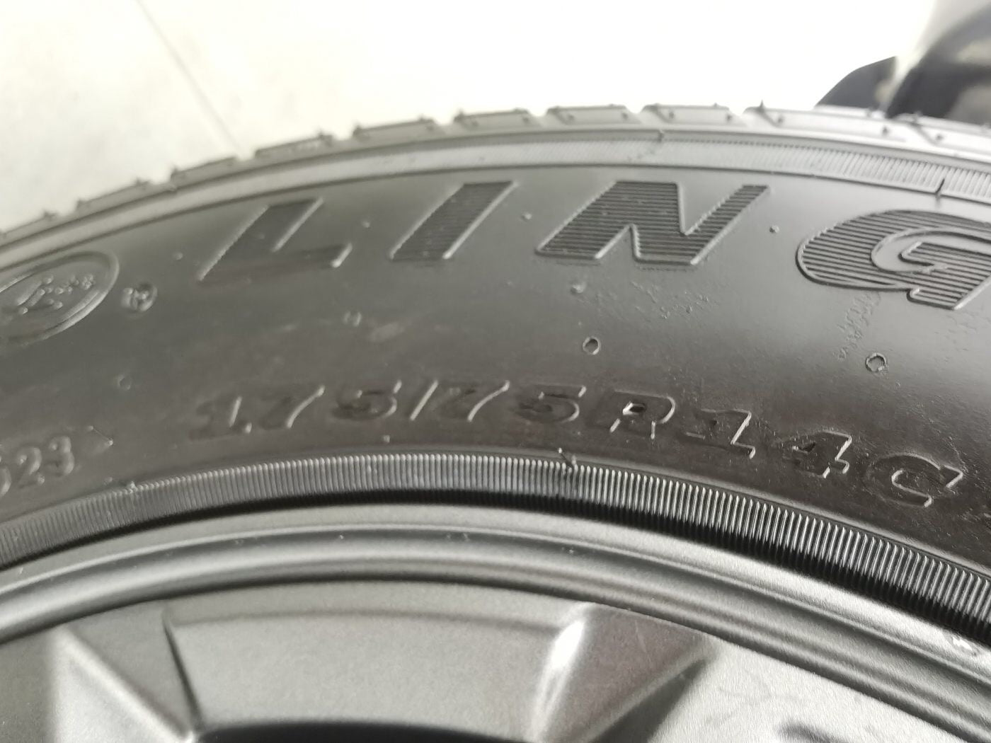 Used Wuling Journey 2021 Model 1.5L 5-Speed Manual Pioneering Version LAR