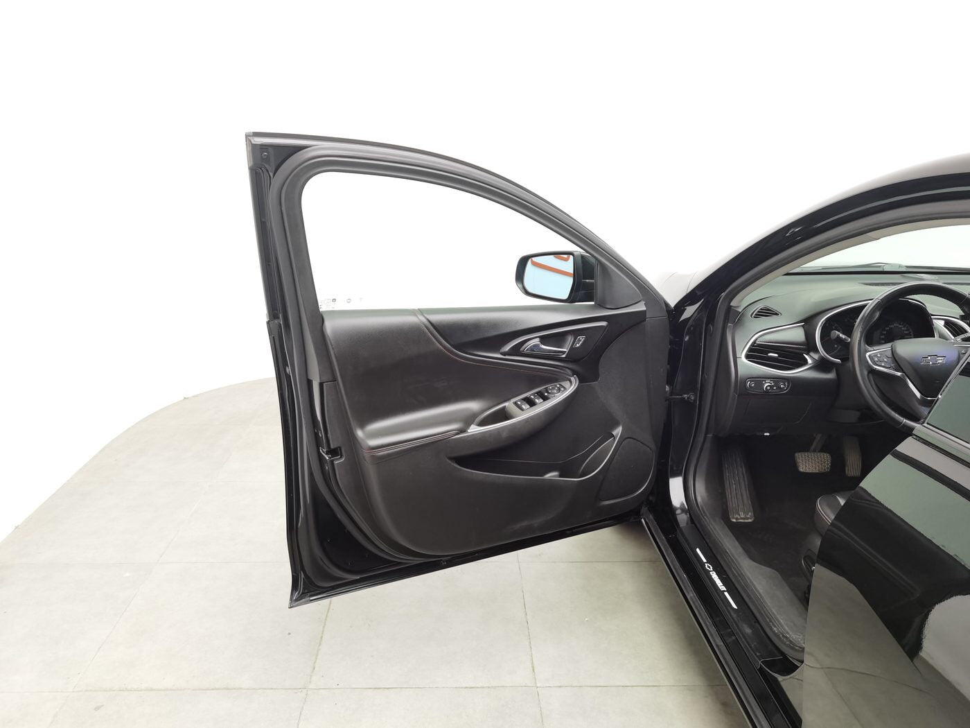 Used 2020 Chevrolet Malibu XL 2.0T Redline 550T Dynamic Edition cargo space for China car export