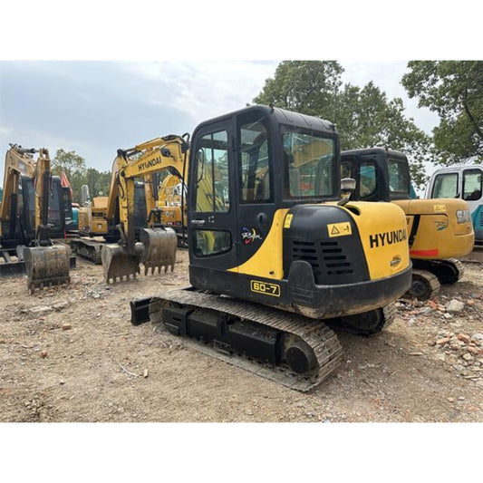 USED HYUNDAI 60-7 EXCAVATOR