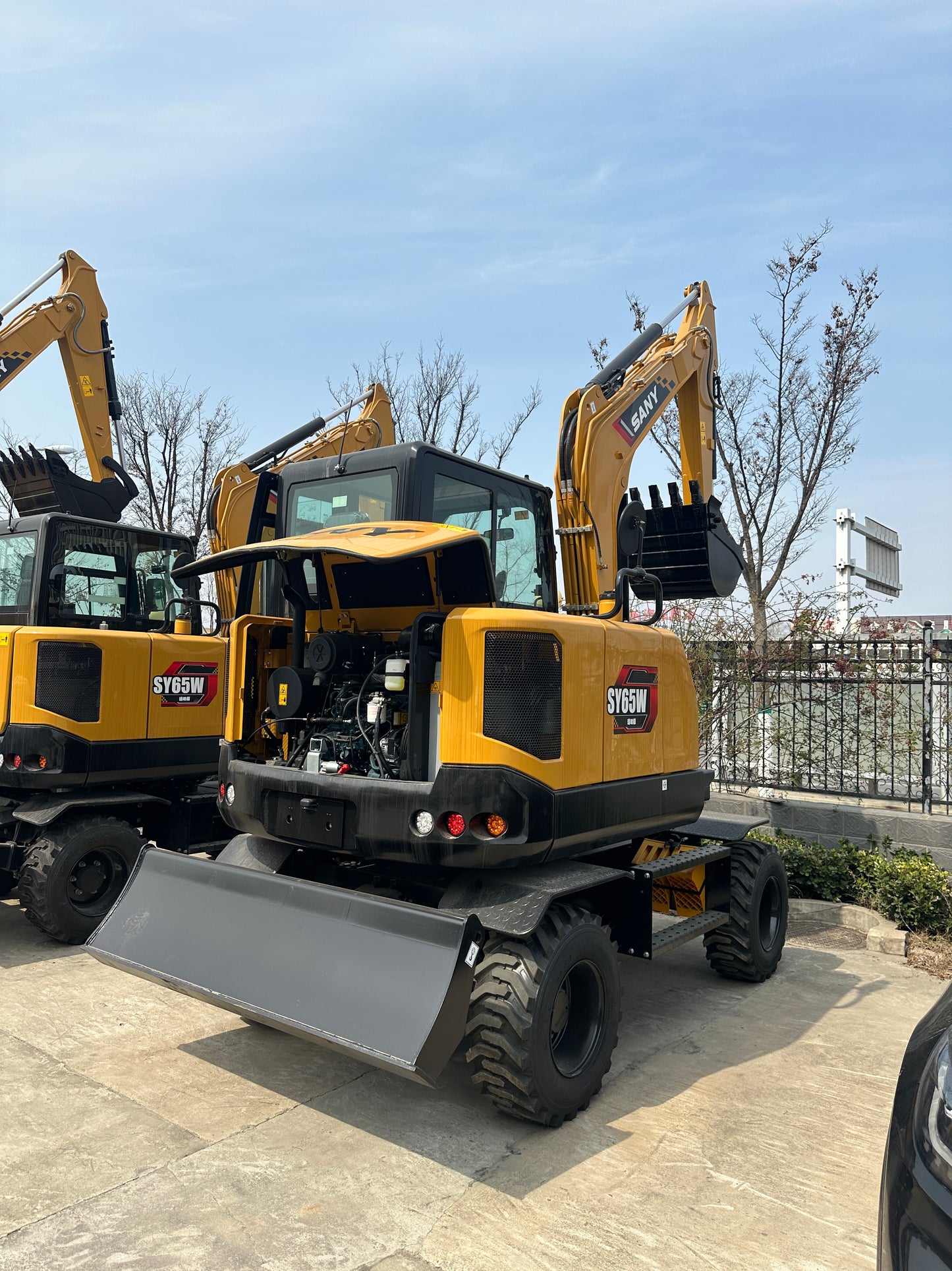 USED SANY SY65W EXCAVATOR