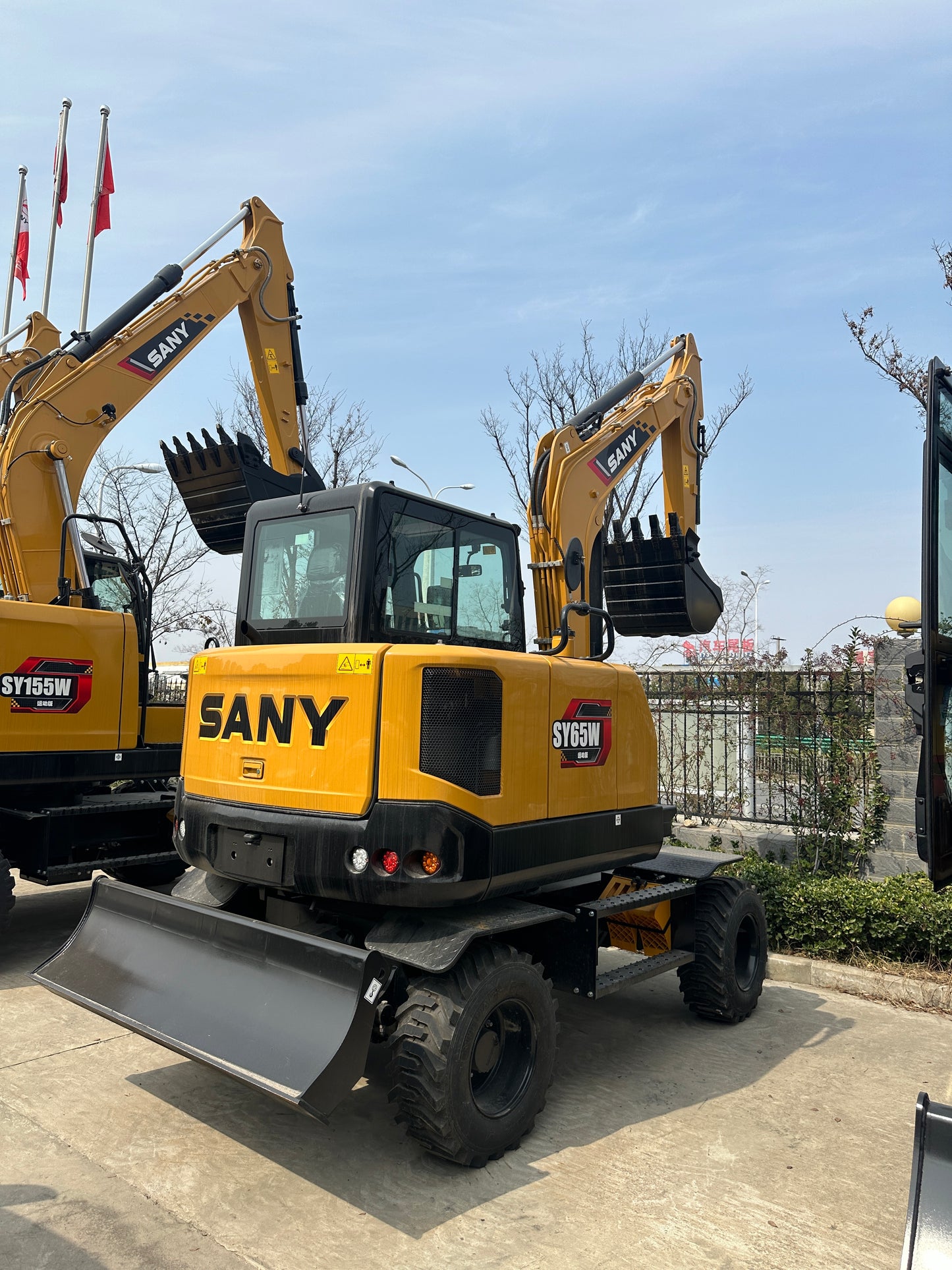 USED SANY SY65W EXCAVATOR