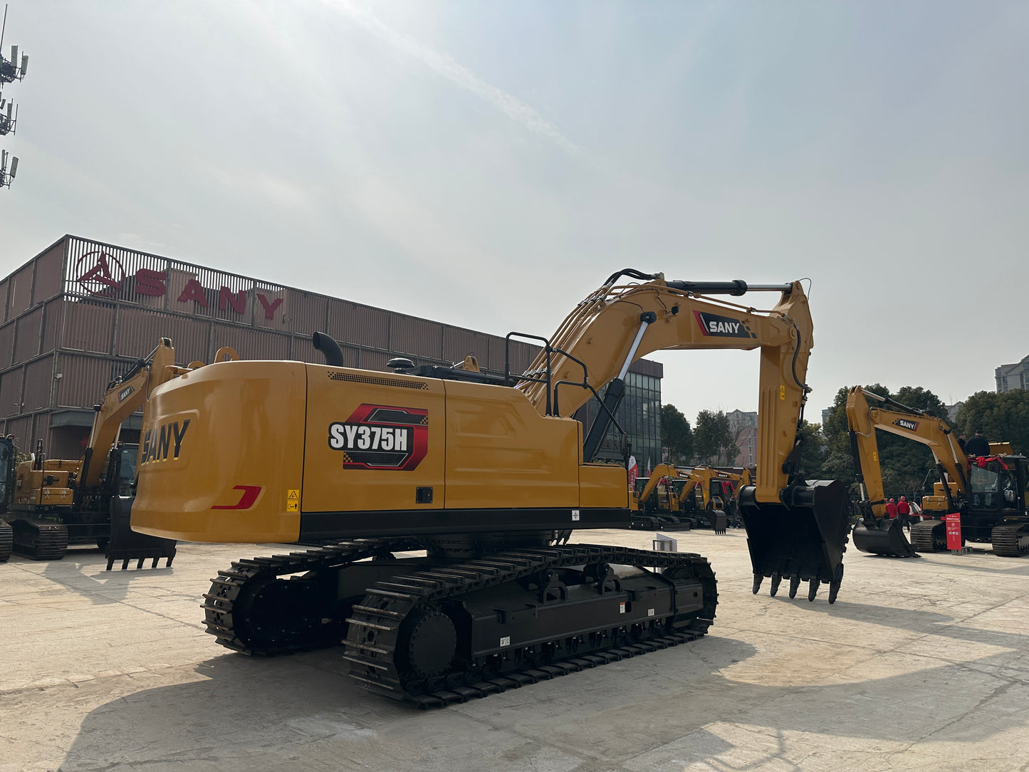 USED SANY SY375H EXCAVATOR