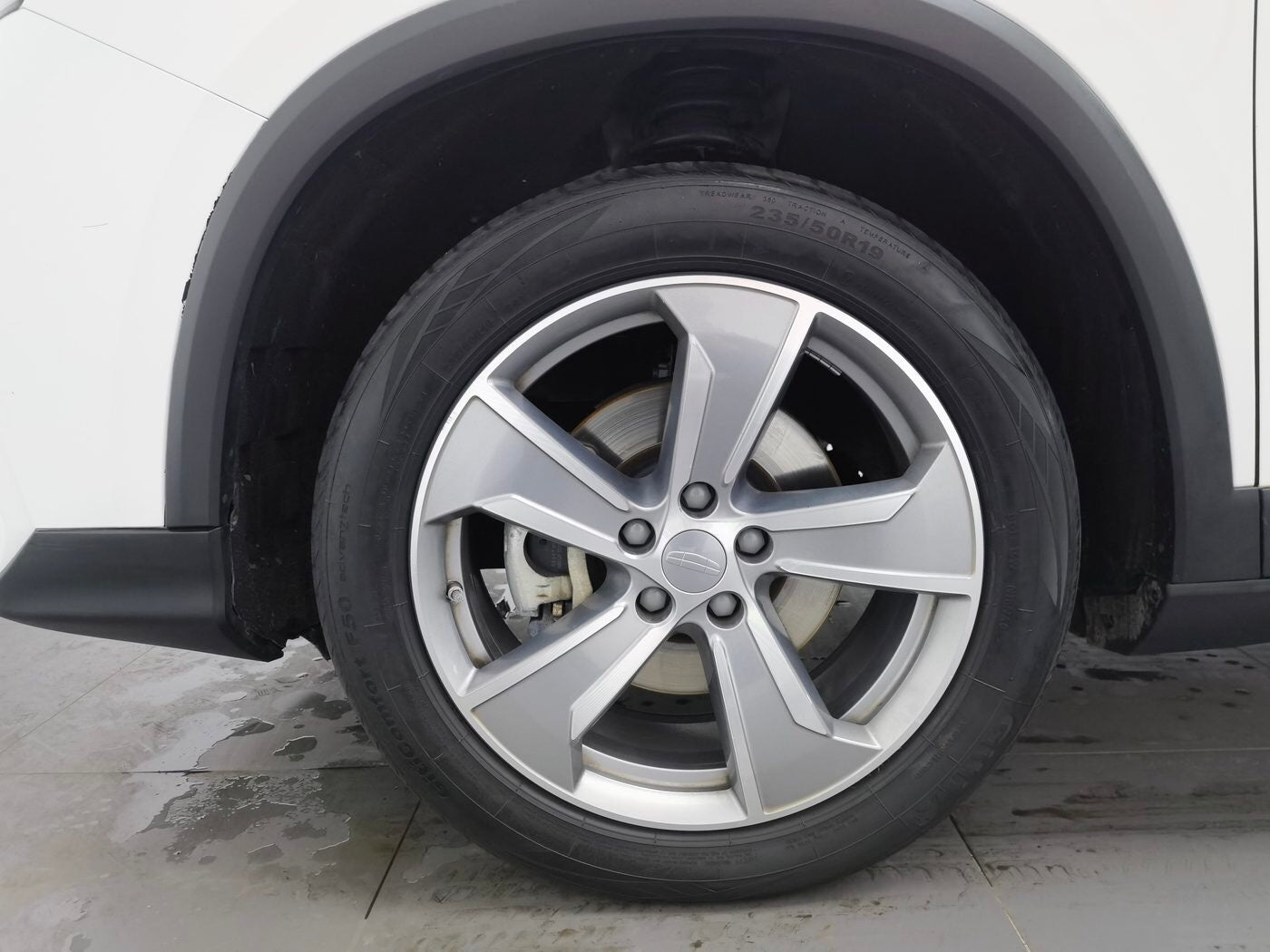 Used Geely Haoyue L 2023 2.0T 7 - Speed Wet Dual - Clutch Transmission (DCT) Premium Edition side view for China car