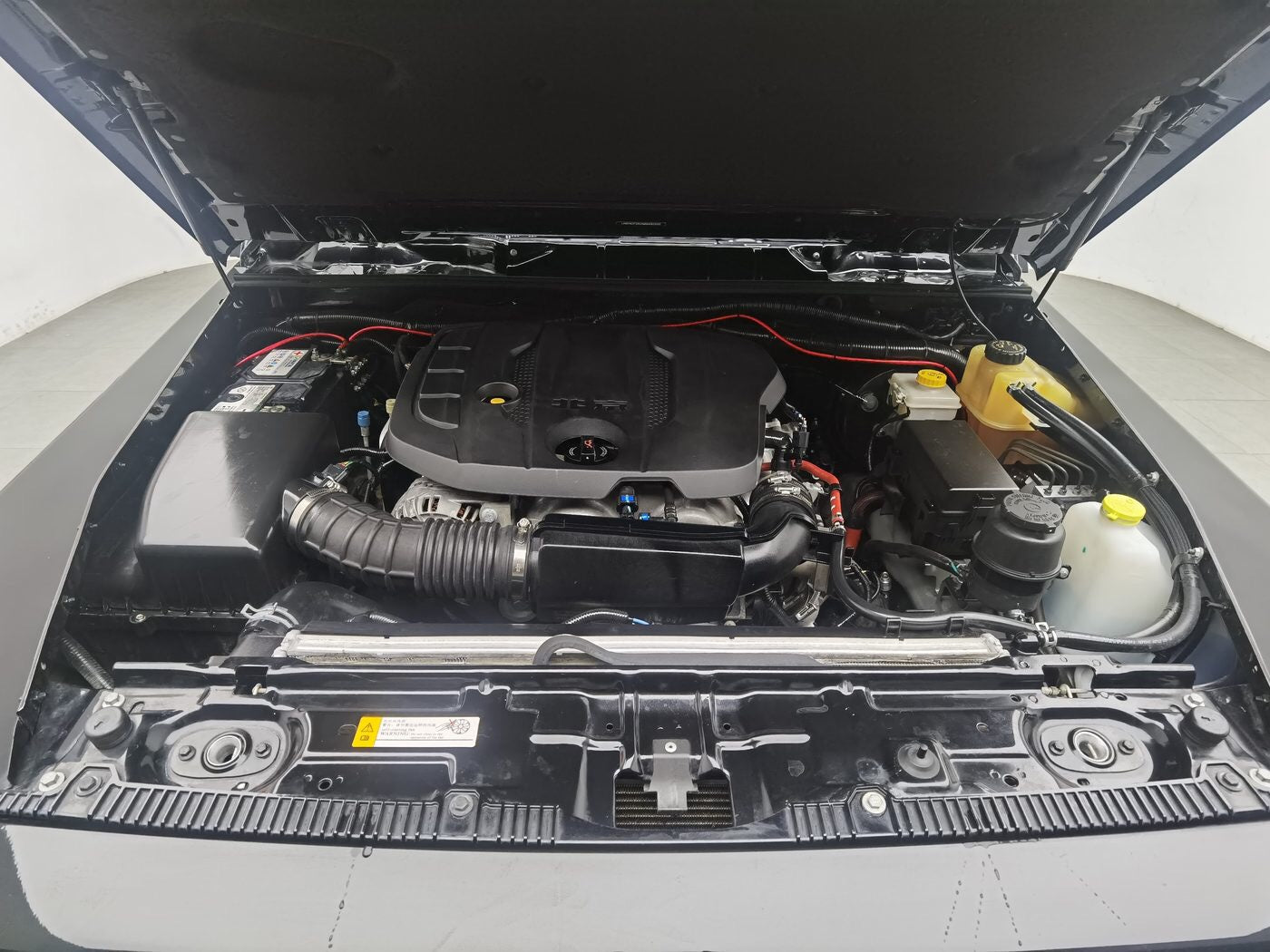 Used BAW BJ80 2020 Model 2.3T Automatic Zhuoyue Zhijing Trim side view for China car export