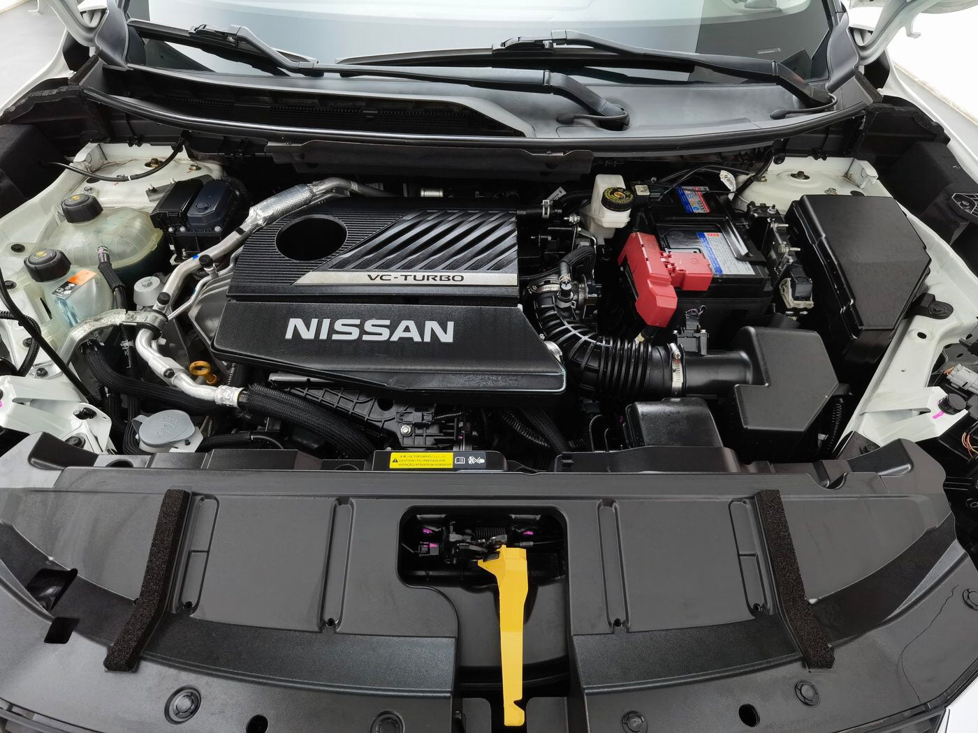 Used Nissan X - Trail 2021 Model 1.5T VC - Turbo 300 CVT 2WD Comfort Trim side view for China car export