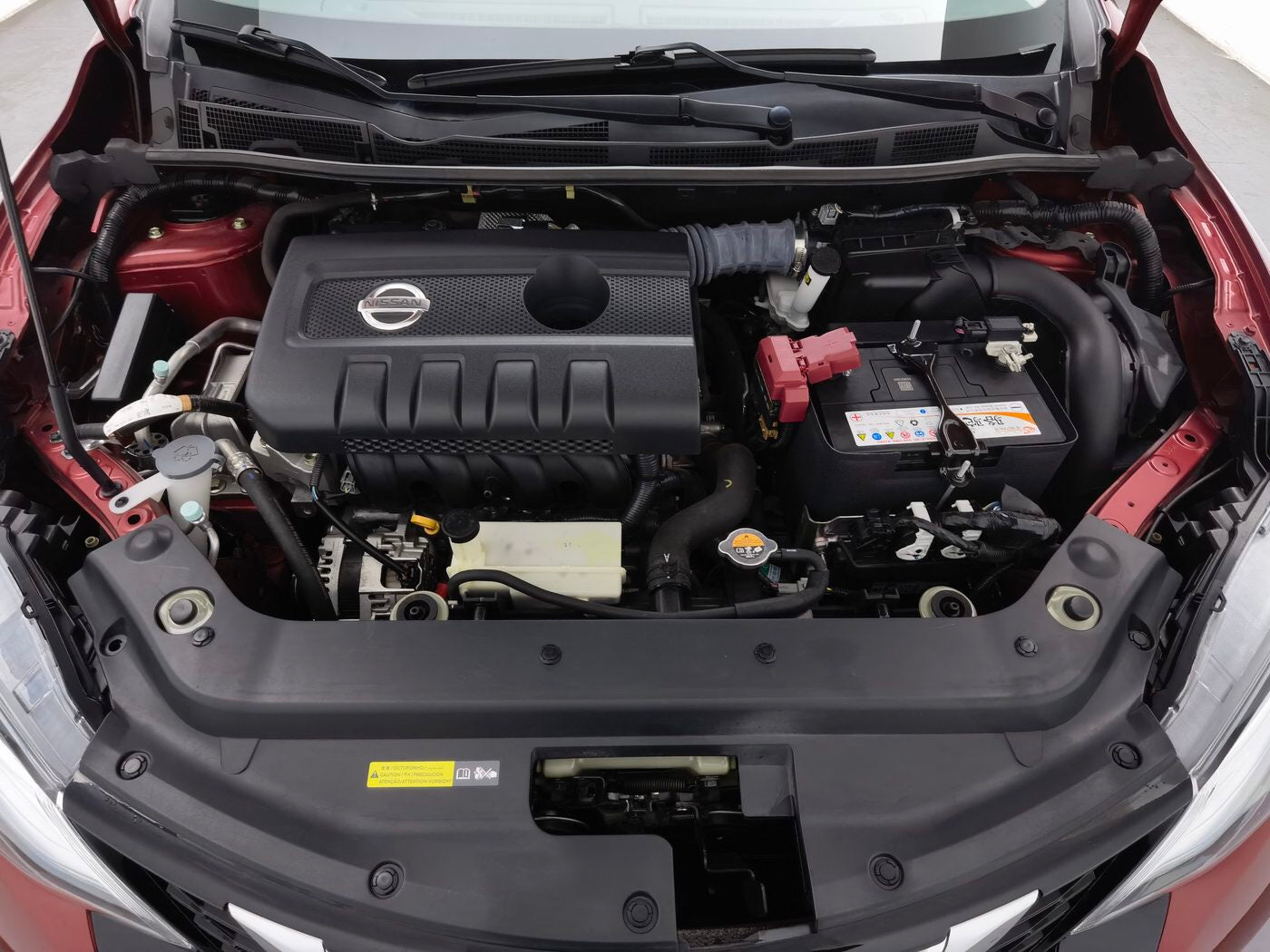 Used Nissan Tiida 2023 Model 1.6L CVT Zhixing Trim side view for China car export