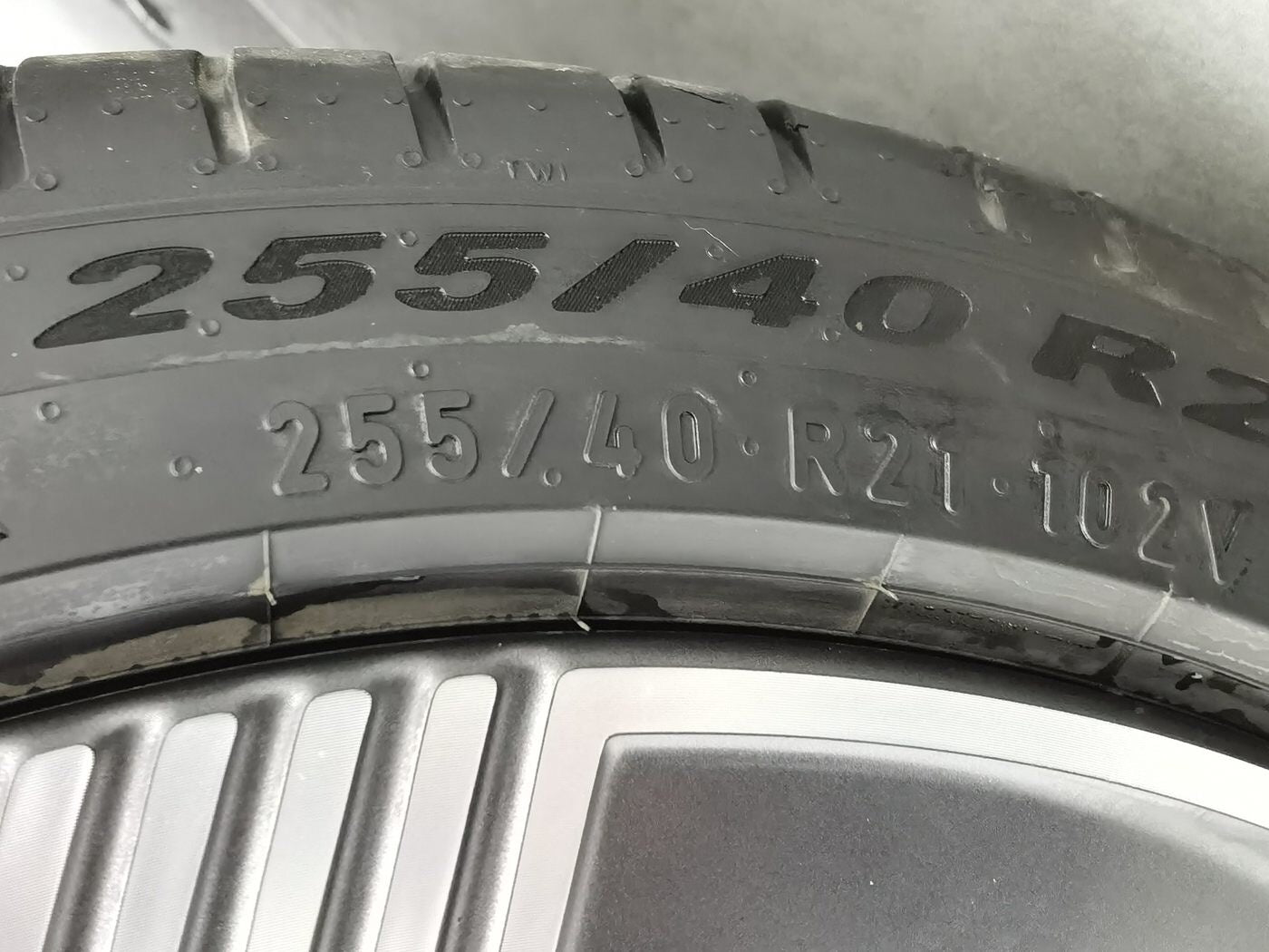 Used Lynk & Co 08 EMP 2023 1.5T 220km Performance Halo 4WD dashboard view for China car export