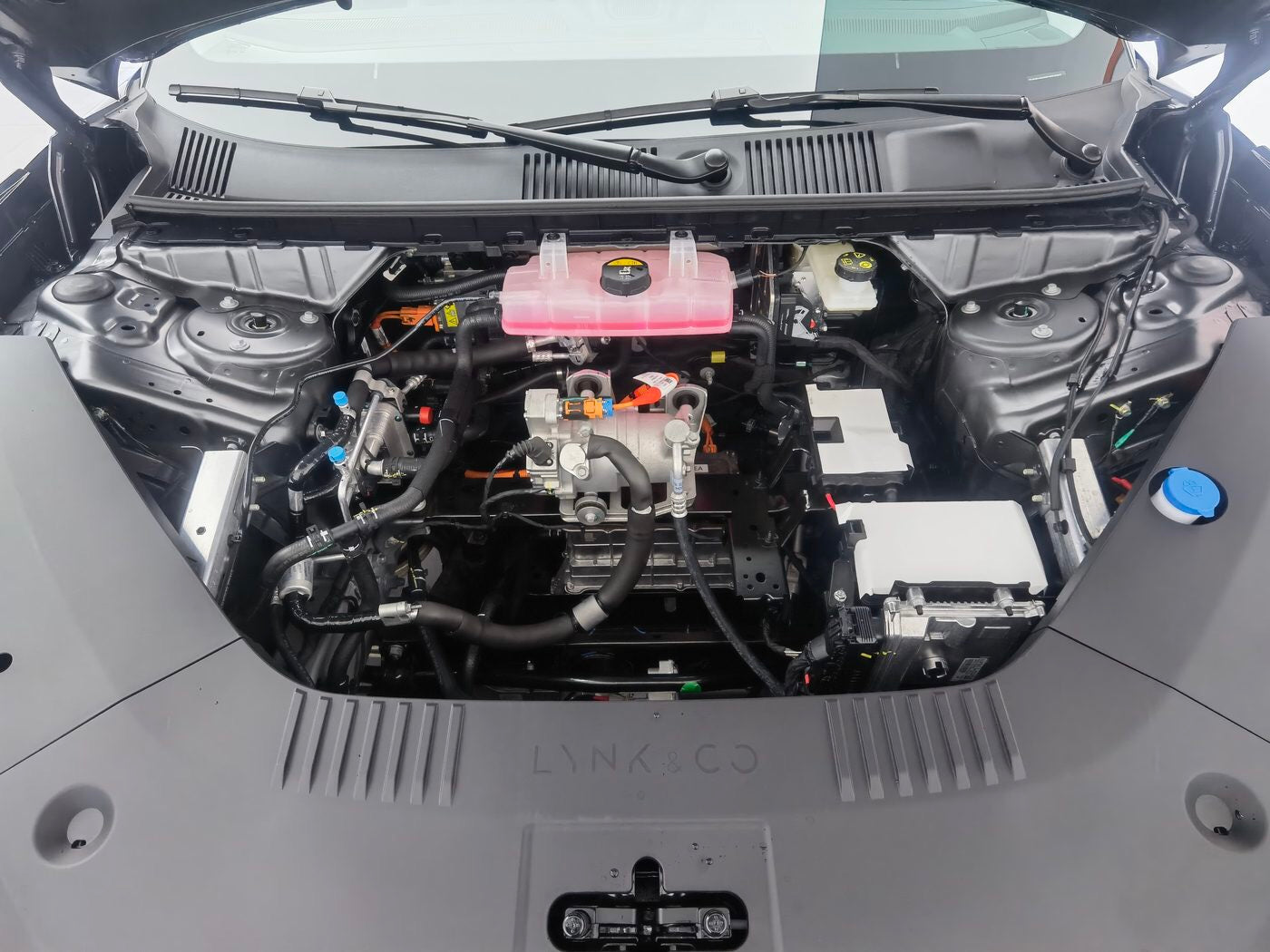 Used Lynk & Co Z10 2024 71kWh 602km Pro BEV