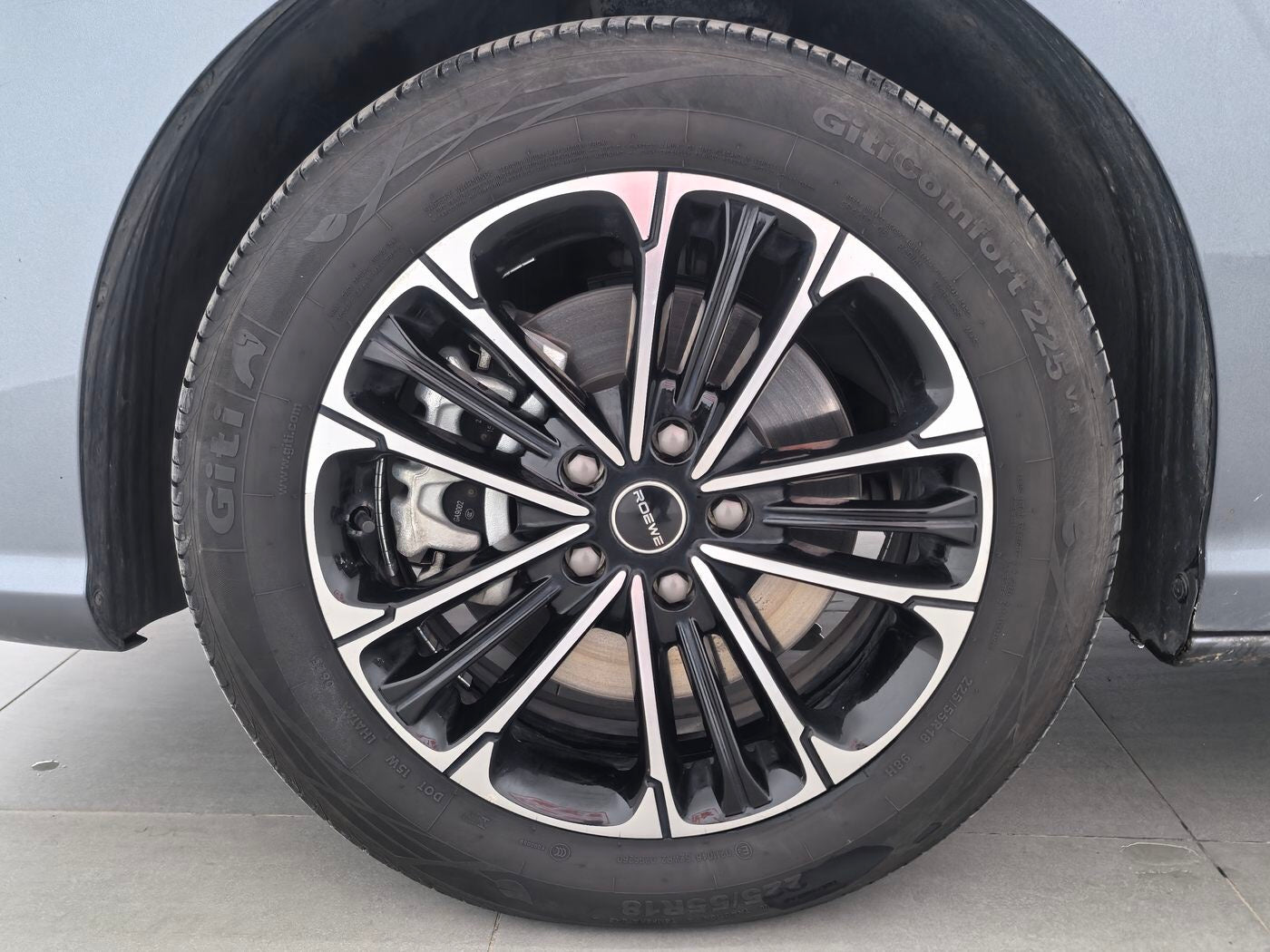 Used Roewe iMAX8 2022 2.0T 400TGI Corporate Exclusive Edition 7-Seat