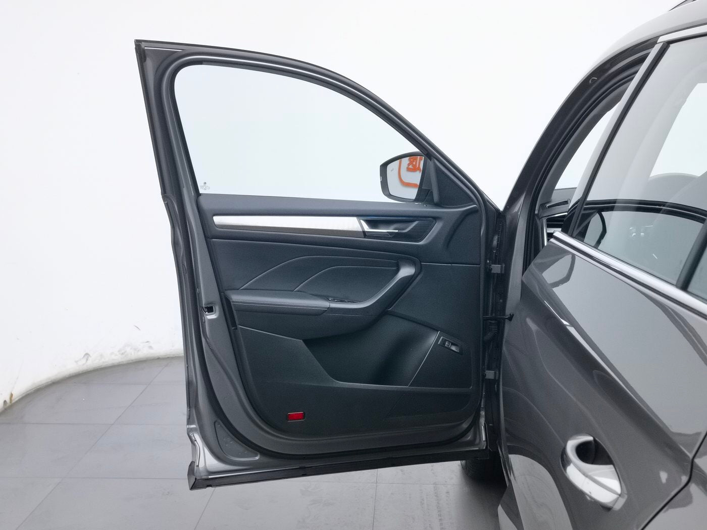 Used Skoda Kodiaq 2023 Facelift 2.0T TSI330 5-Seat Luxury Enjoy Edition 2WD