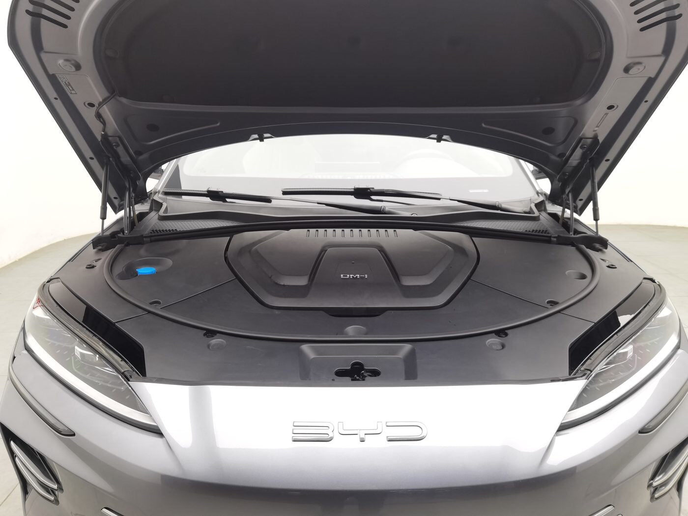 Used BYD Dynasty Series Song PLUS PHEV 2023 Model 1.5L Champion Edition DM-i 150km Flagship PLUS Plug-in Hybrid front