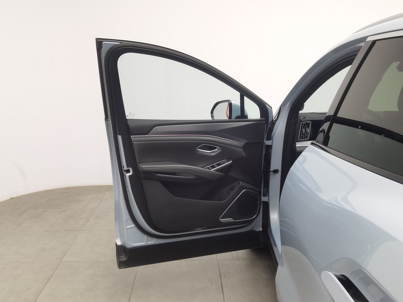Used BYD Dynasty Series Song L DM-i 2025 Model Intelligent Driving Edition 1.5L 112km Surpass Version Plug-in Hybrid