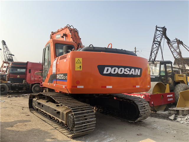 USED DOOSAN DH220LC-7 EXCAVATOR