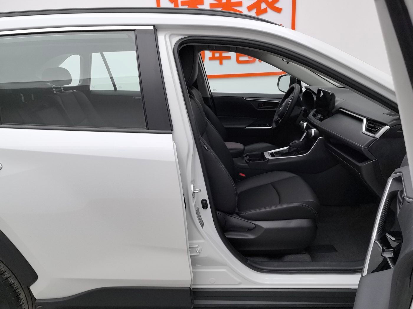 Used Toyota RAV4 2024 Model 2.0L CVT Urban Version dashboard view for China car export